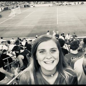 Meet your Posher, Bella